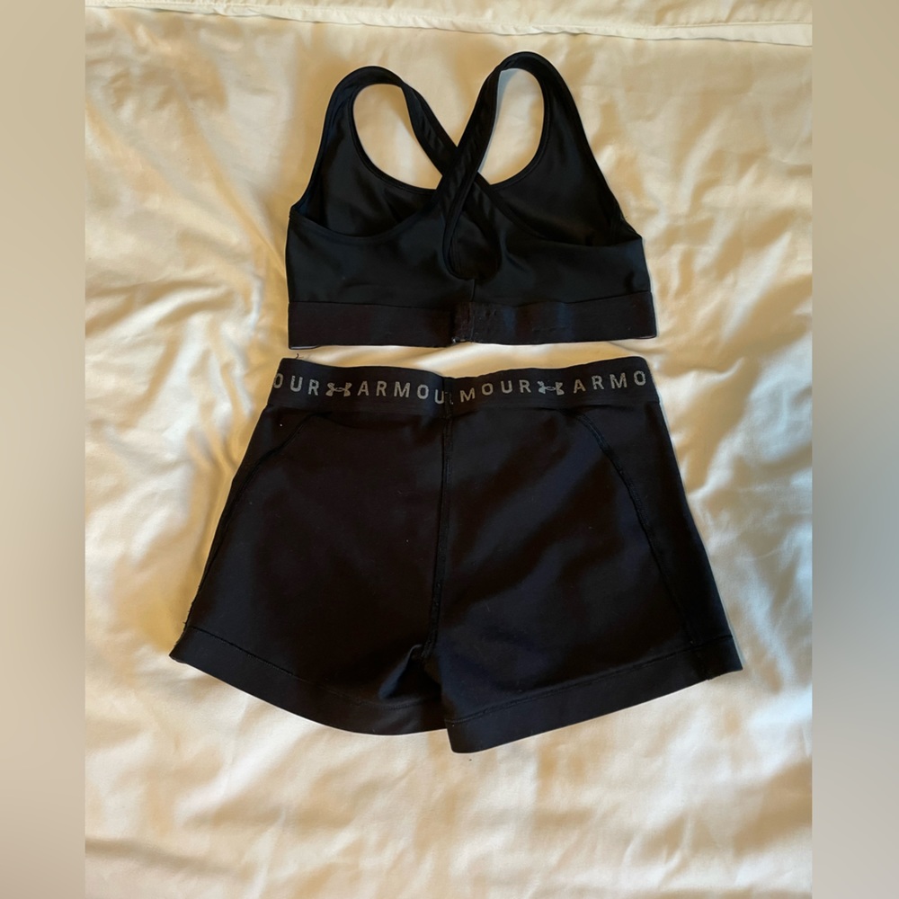 Under armor workout set - Picture 2 of 2